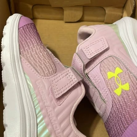 BRAND NEW girl youth under armour ginf outhustle purple velcro shoes size 7 & 8 - Picture 6 of 7